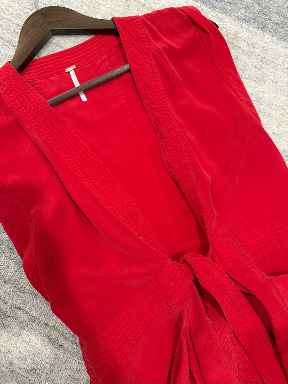 Red Sleeveless V-Neck Tie-Waist Vest